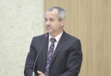 Dilmair Callegaro pede construção de academia para idosos e instalação de redutores de velocidade