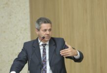 Dilmair Callegaro solicita faixa elevada em frente à escola cívico-militar